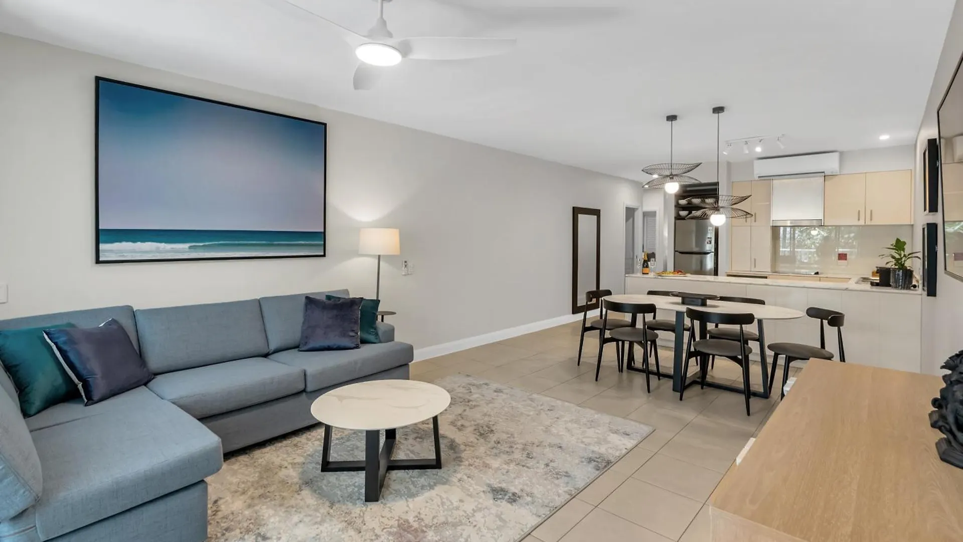 Elysium Private Apartments At Beach Club & Spa