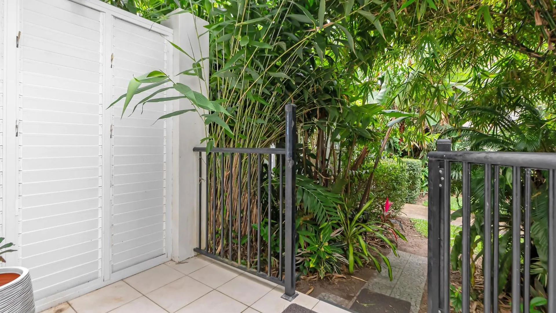 Elysium Private Apartments At Beach Club & Spa Palm Cove 0*,