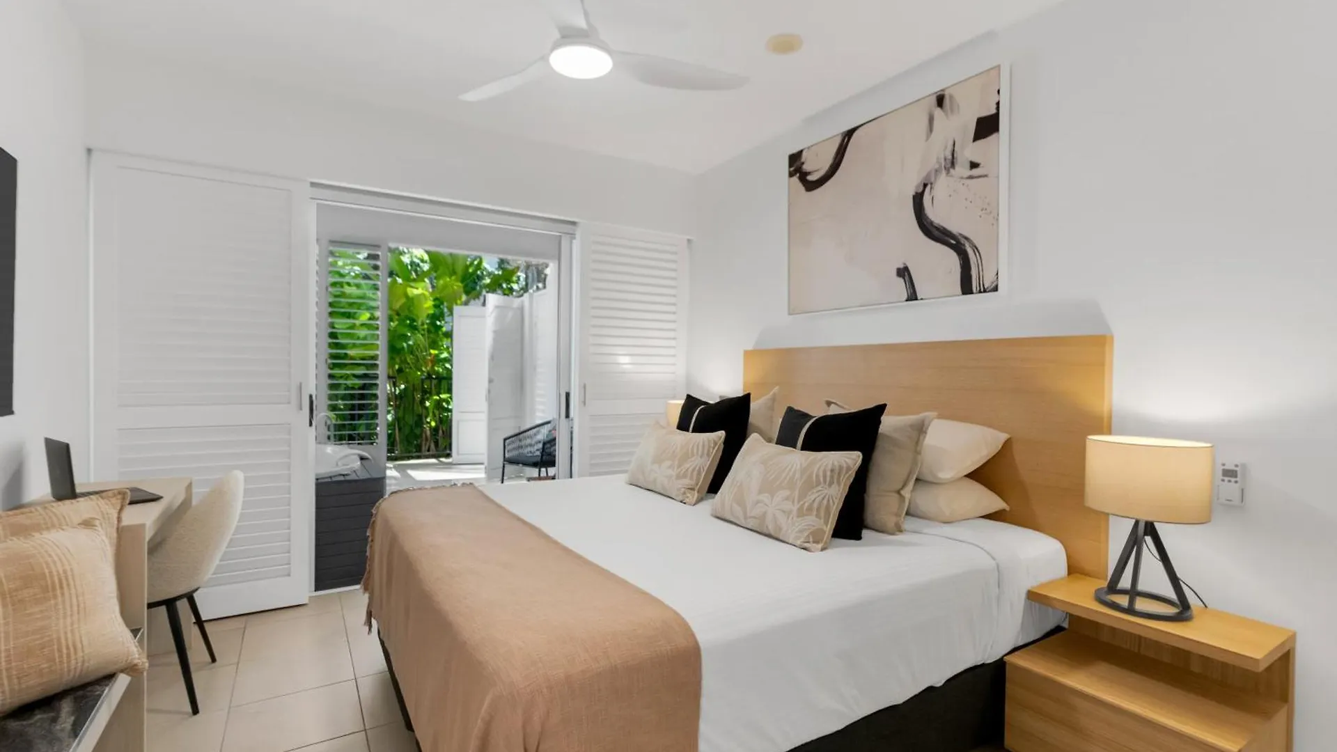 Elysium Private Apartments At Beach Club & Spa  Palm Cove