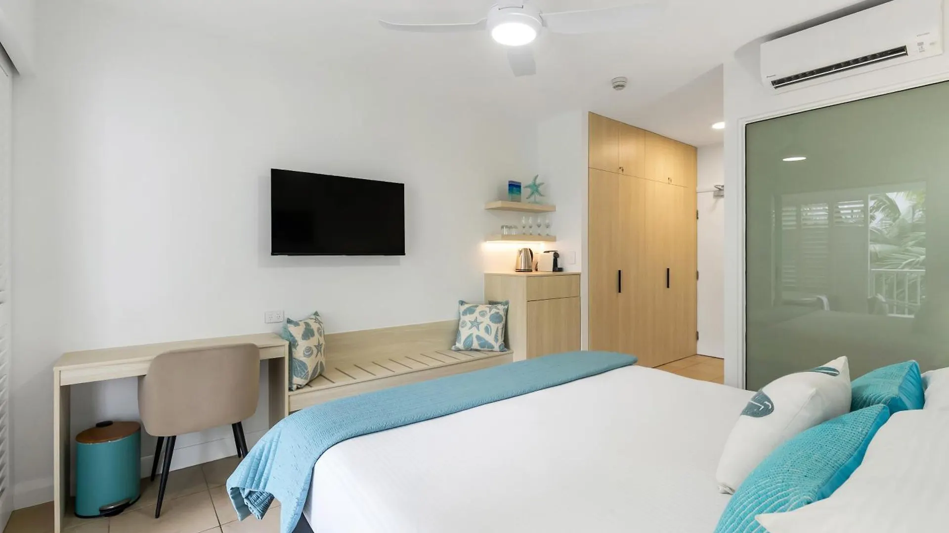 Elysium Private Apartments At Beach Club & Spa  Palm Cove