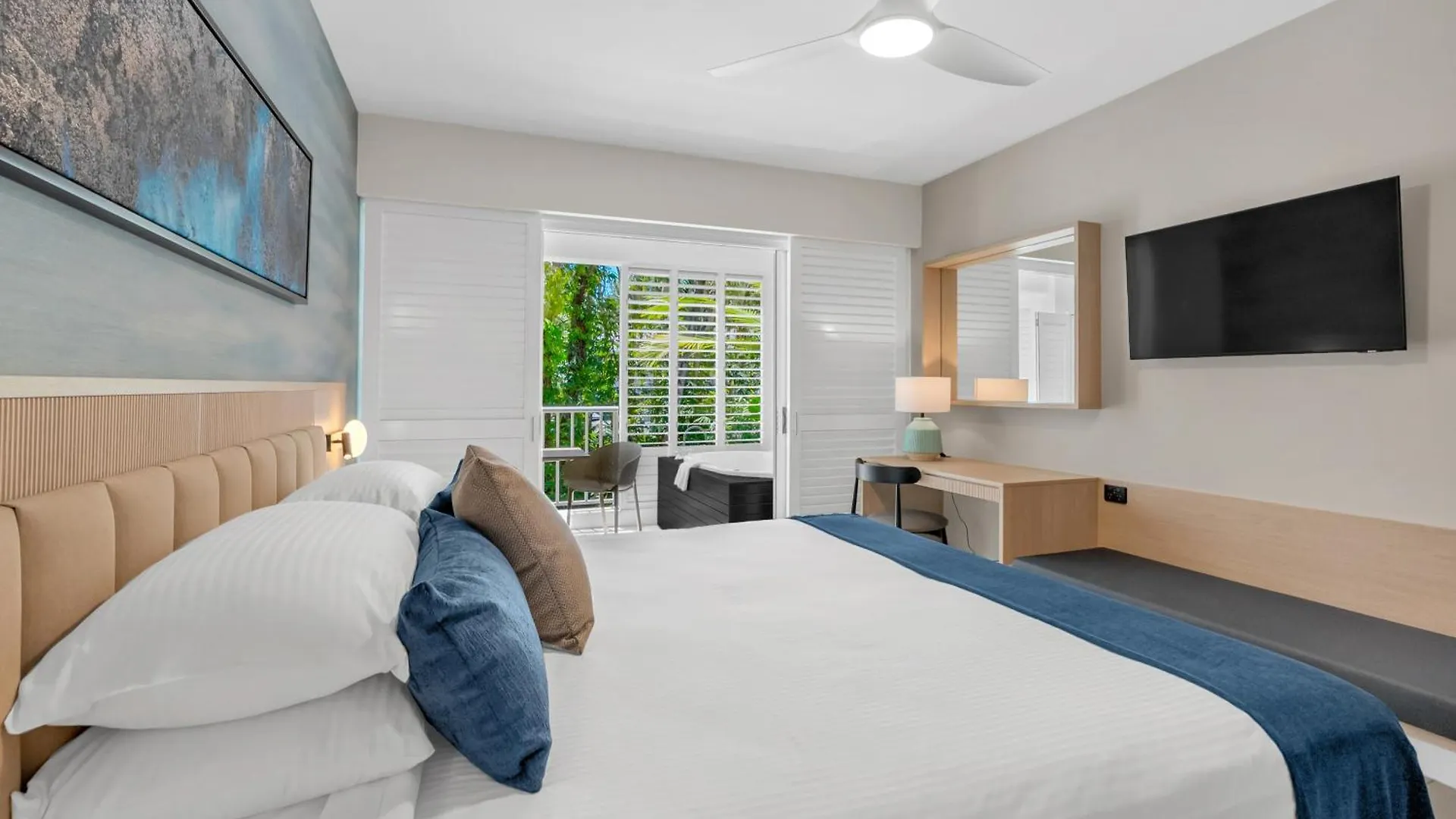 Elysium Private Apartments At Beach Club & Spa  Palm Cove