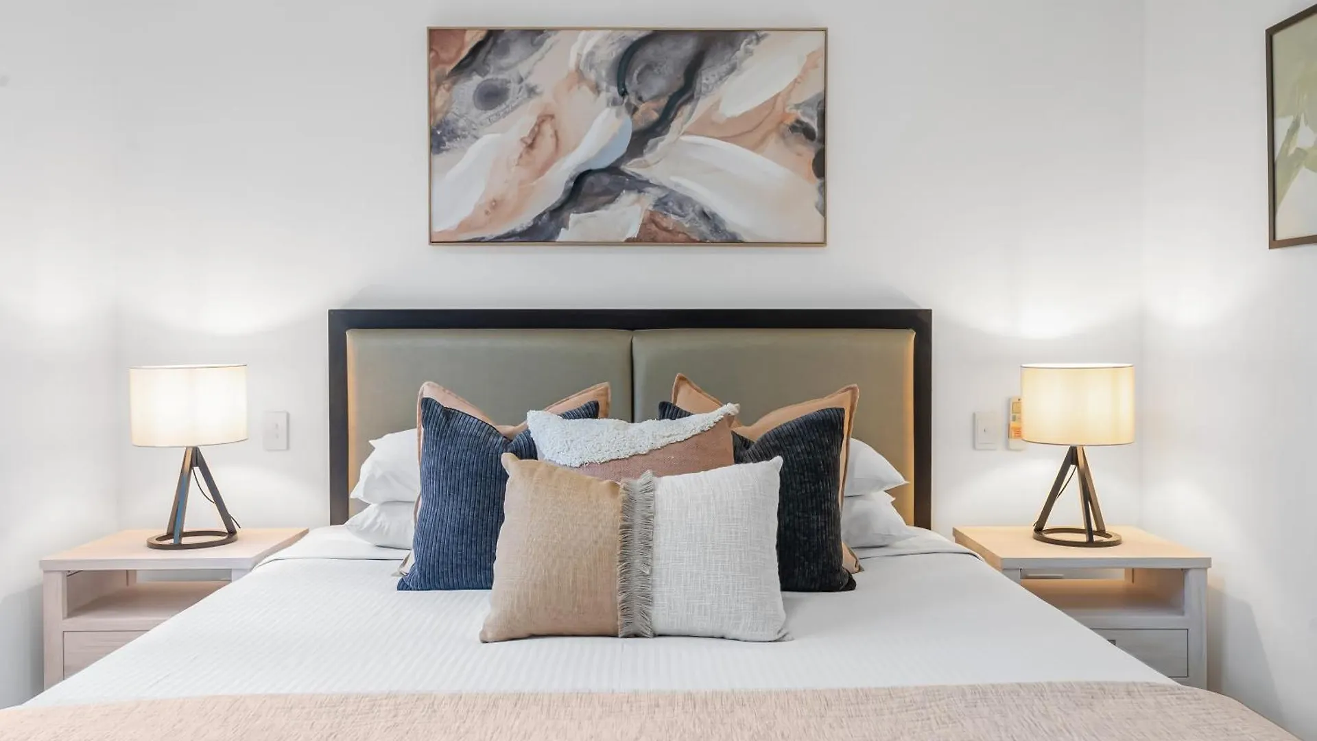 Elysium Private Apartments At Beach Club & Spa