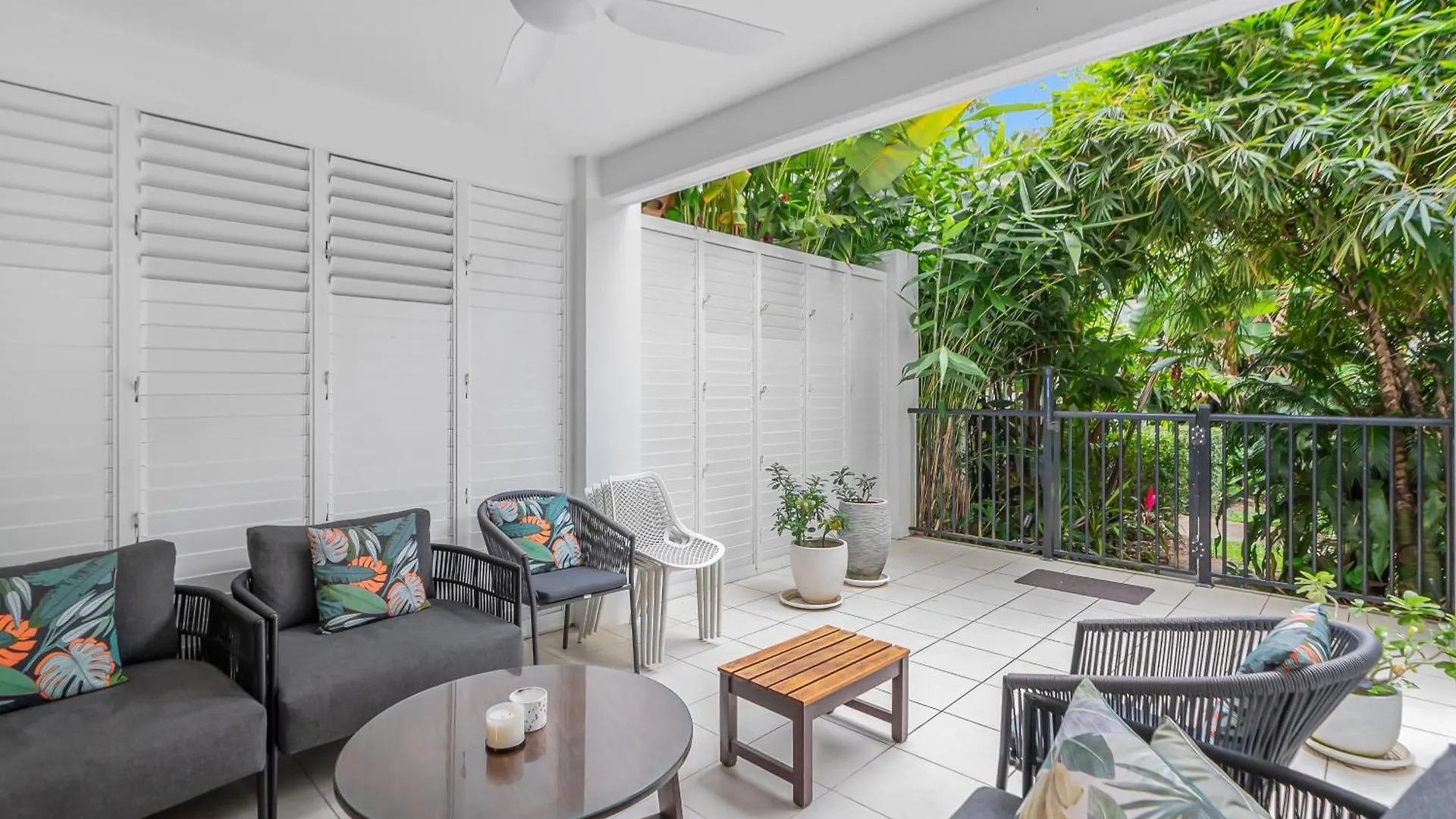Elysium Private Apartments At Beach Club & Spa