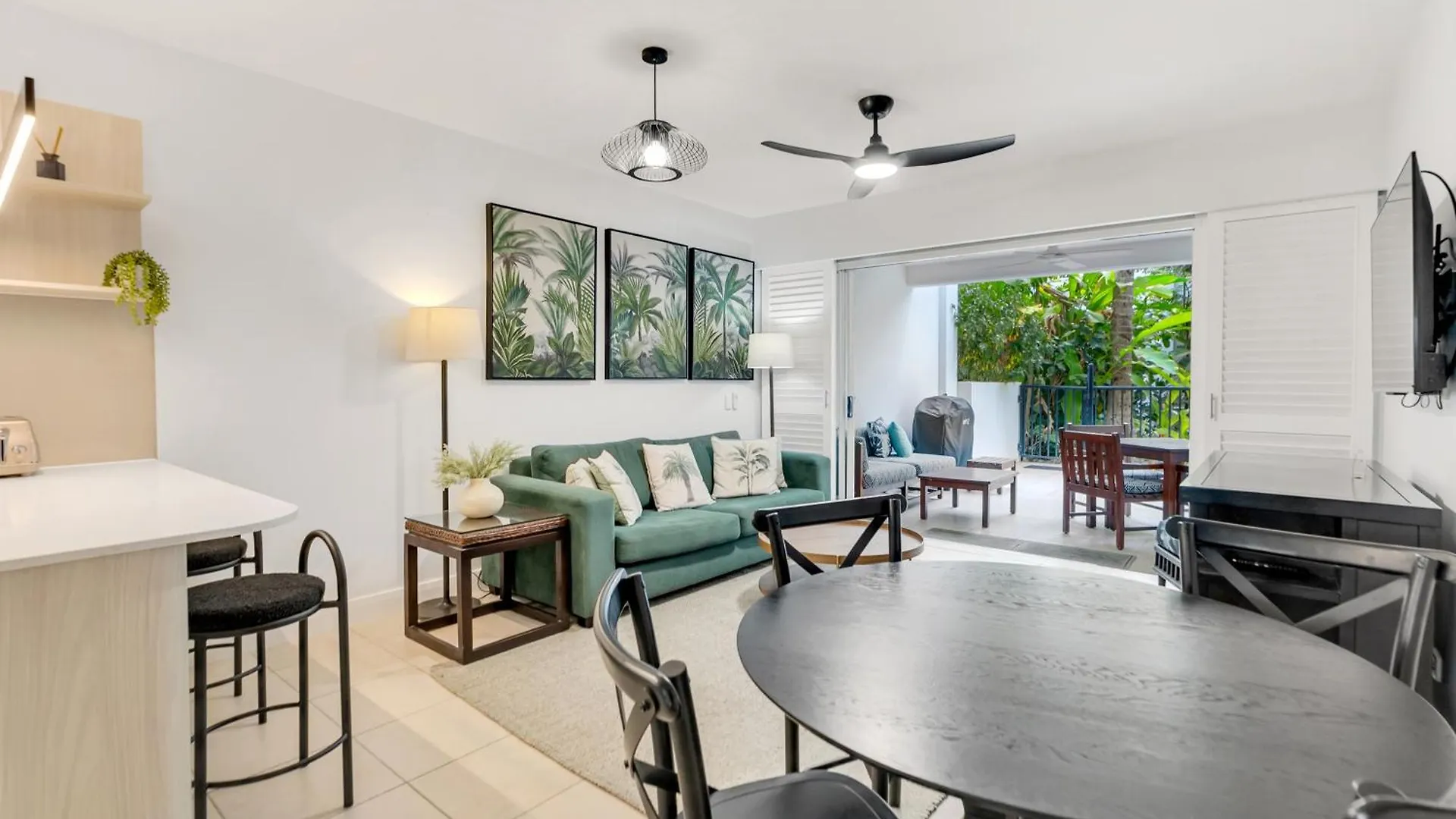 Elysium Private Apartments At Beach Club & Spa
