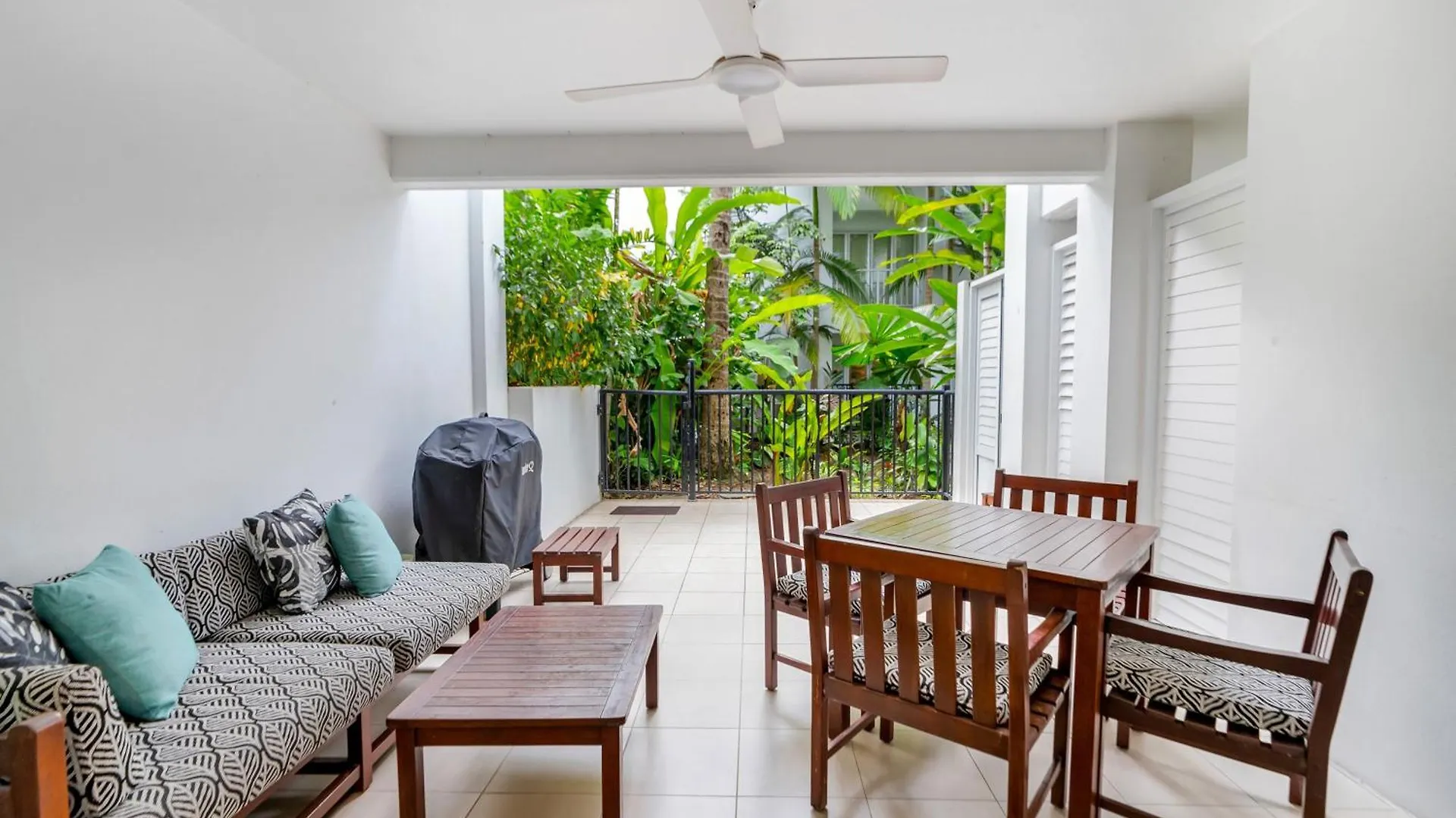Elysium Private Apartments At Beach Club & Spa Australia