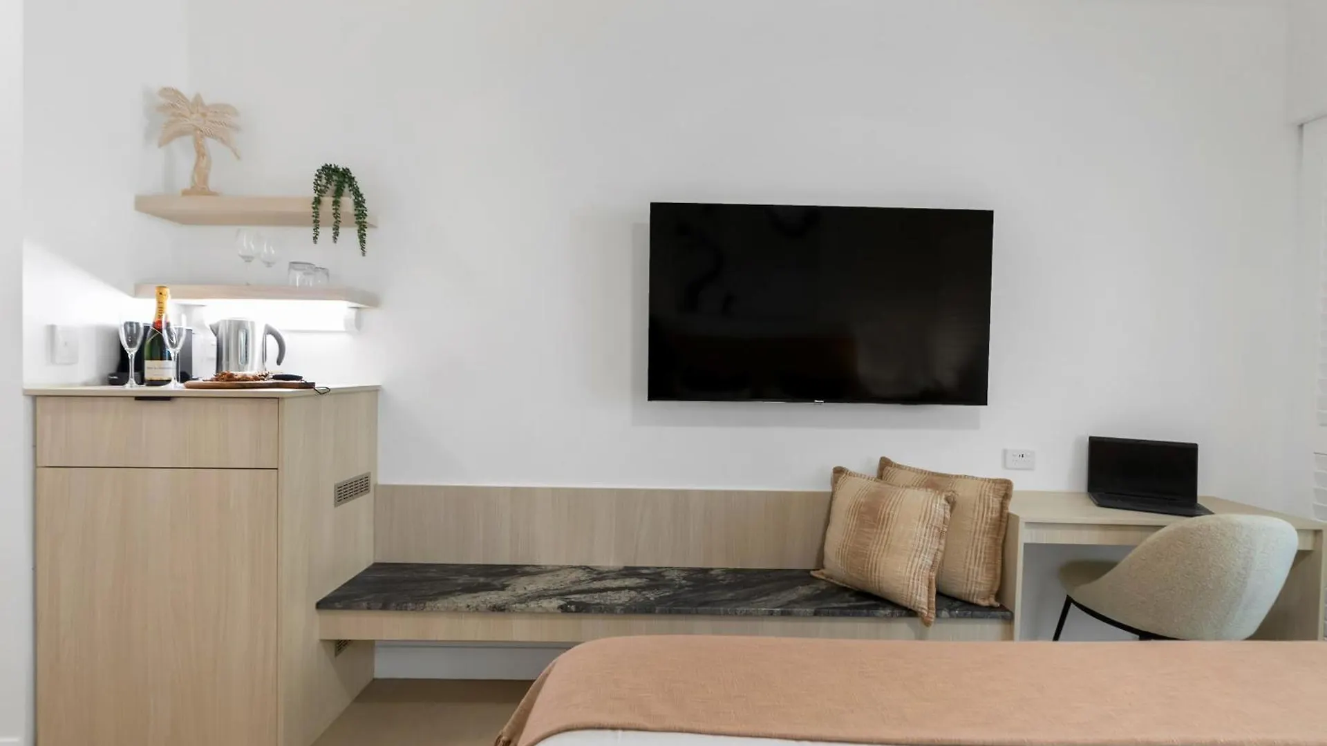 Elysium Private Apartments At Beach Club & Spa  Palm Cove