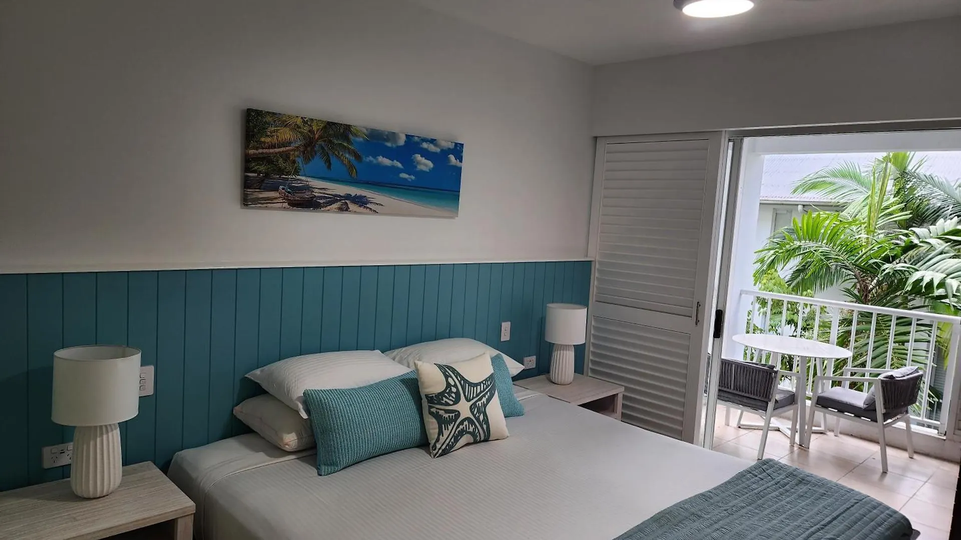 Elysium Private Apartments At Beach Club & Spa
